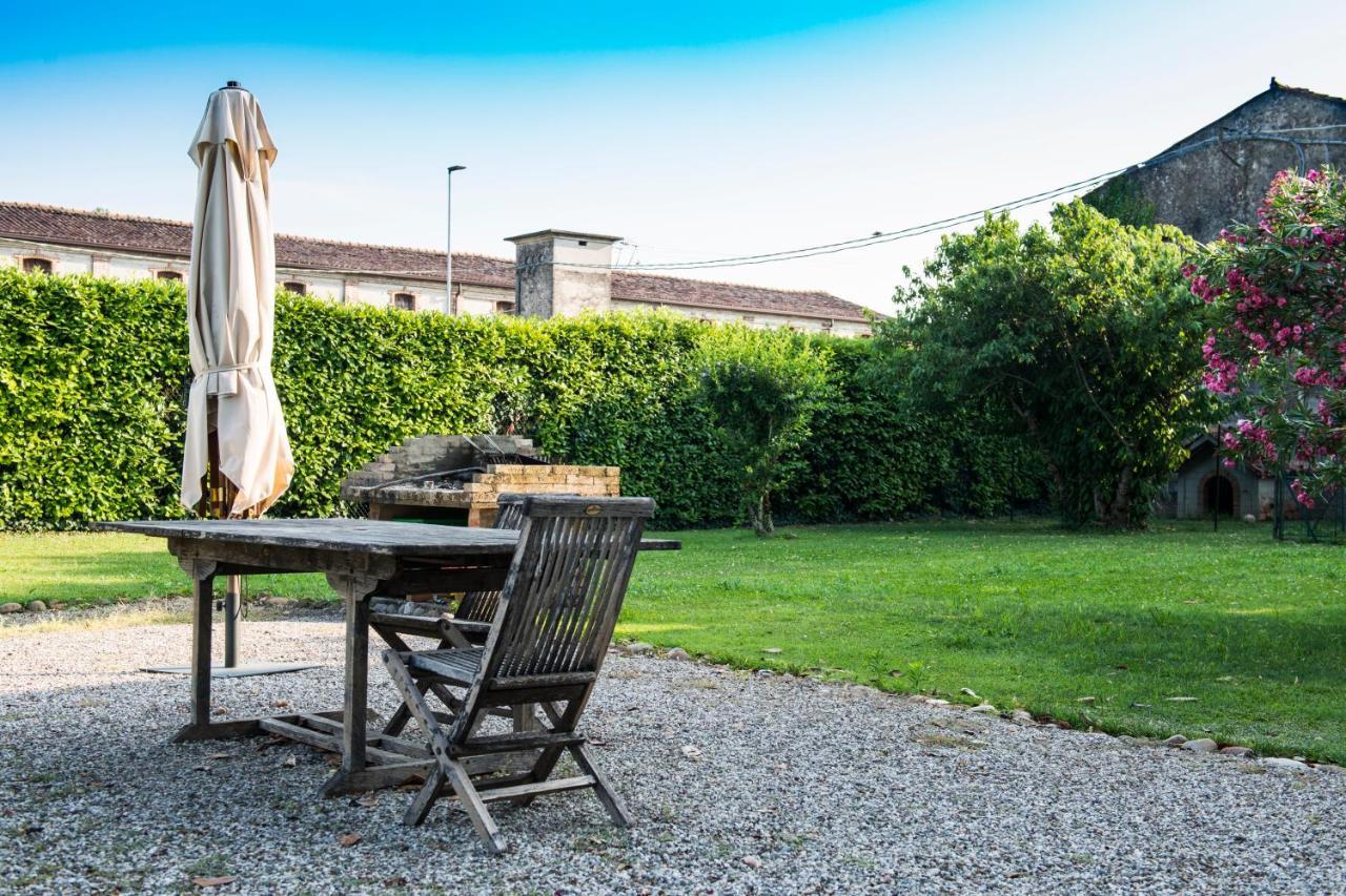 Agriturismo Lecolombare Nogarole Rocca Exterior foto