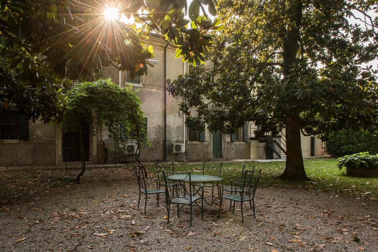 Agriturismo Lecolombare Nogarole Rocca Exterior foto
